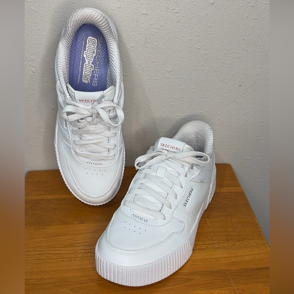 Skechers Court & Classics Womens Jade Slip-Ins White Sneakers Tennis Shoes 8.5 M